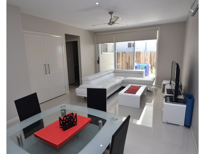 2/7 Adina Street, Rangeville QLD 4350