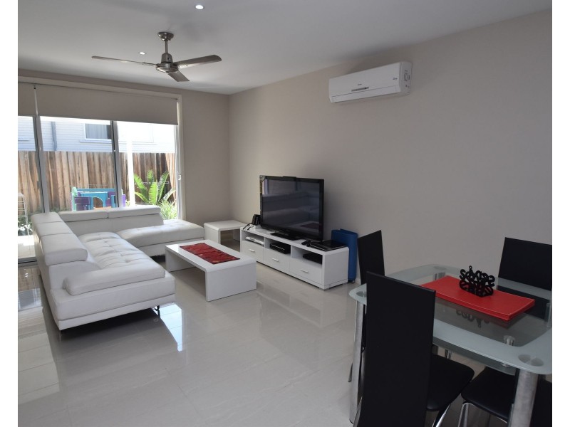 2/7 Adina Street, Rangeville QLD 4350