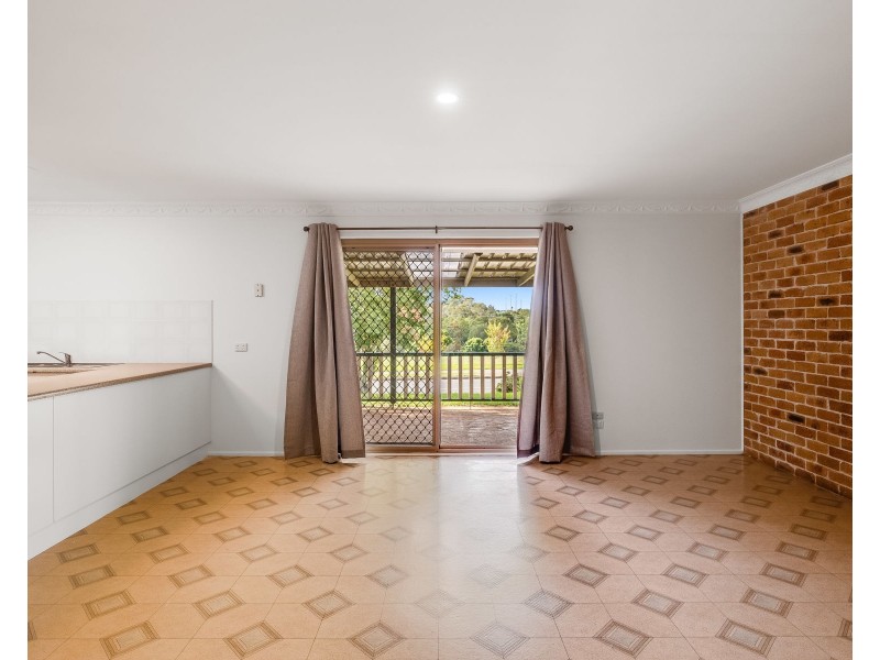 2 Danica Court, Kearneys Spring QLD 4350
