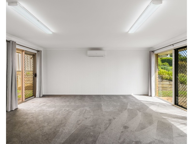 2 Danica Court, Kearneys Spring QLD 4350