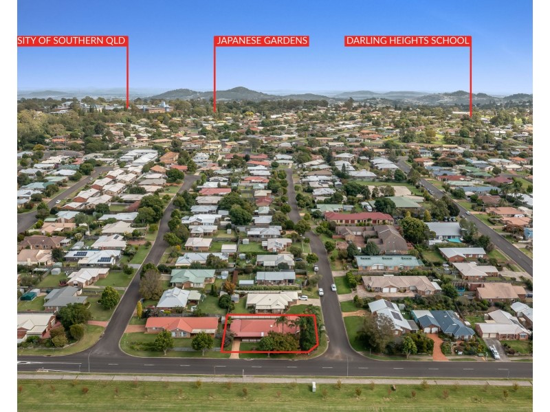 2 Danica Court, Kearneys Spring QLD 4350