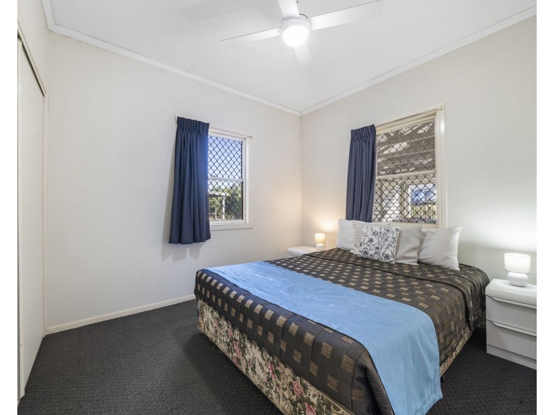 6 Searle Street, South Toowoomba QLD 4350