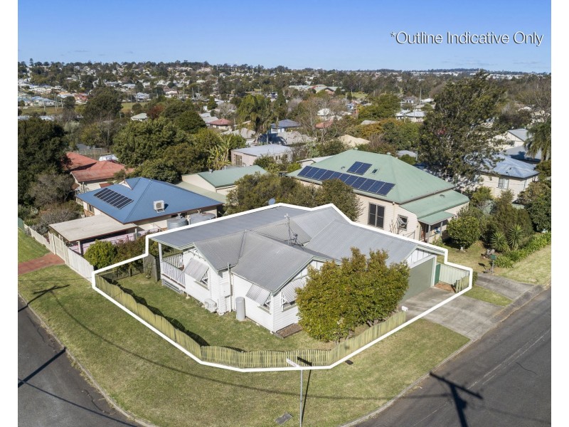 6 Searle Street, South Toowoomba QLD 4350