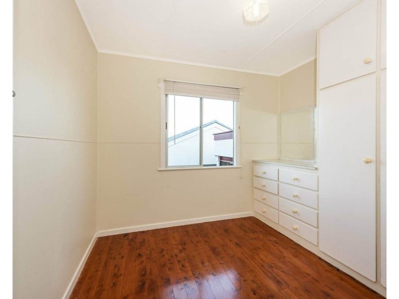 18 McNamara Street, Centenary Heights QLD 4350