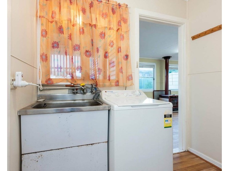 18 McNamara Street, Centenary Heights QLD 4350