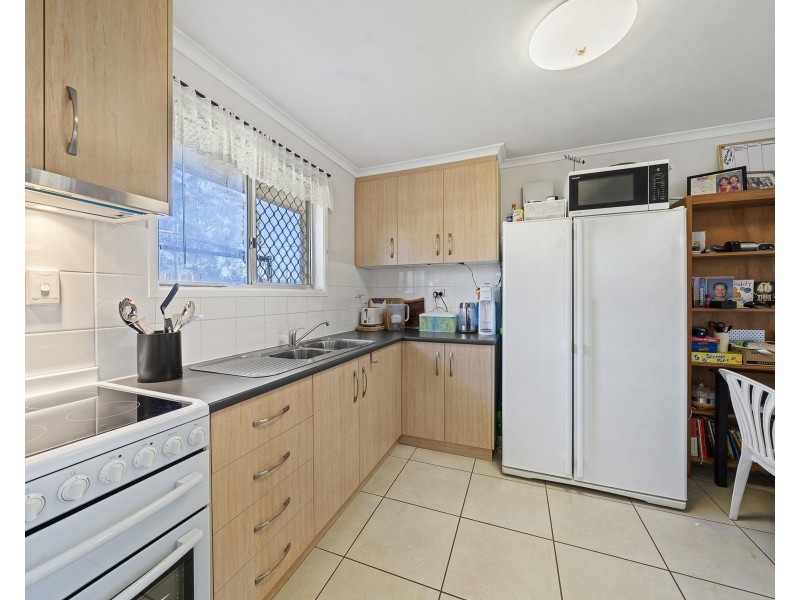 2 Dutton Street, South Toowoomba QLD 4350