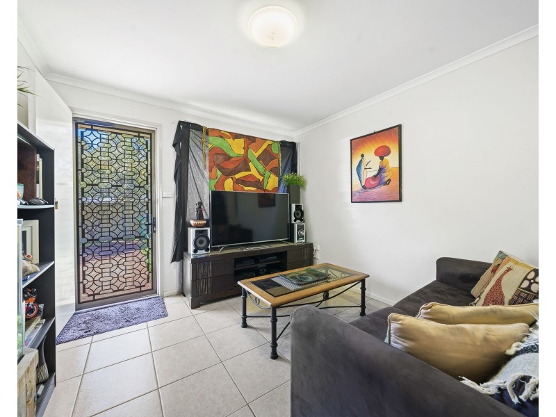 2 Dutton Street, South Toowoomba QLD 4350