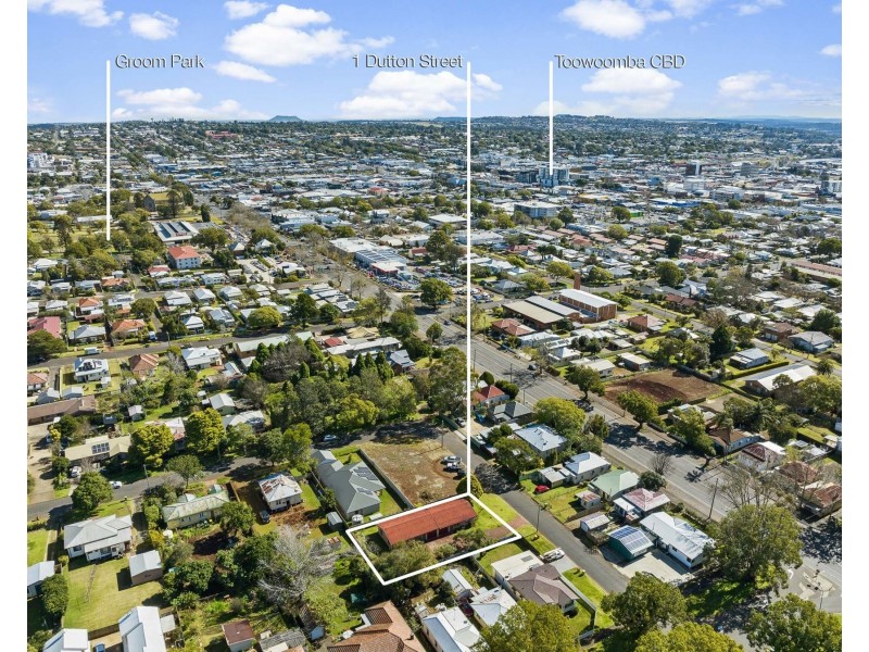 2 Dutton Street, South Toowoomba QLD 4350