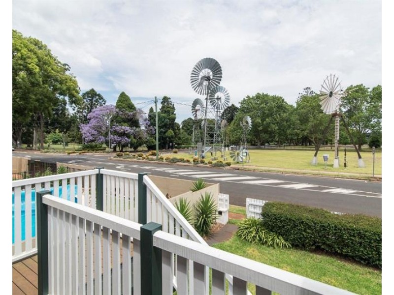 28 Lindsay Street, East Toowoomba QLD 4350