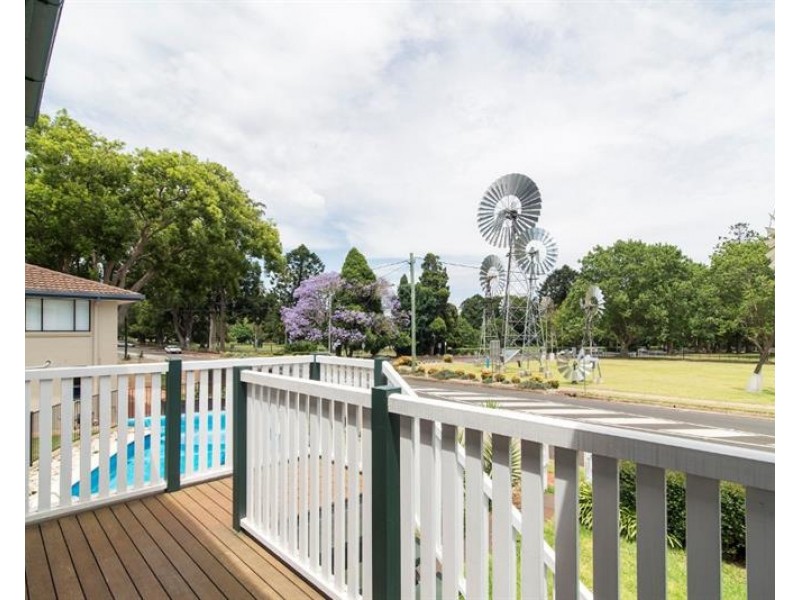 28 Lindsay Street, East Toowoomba QLD 4350
