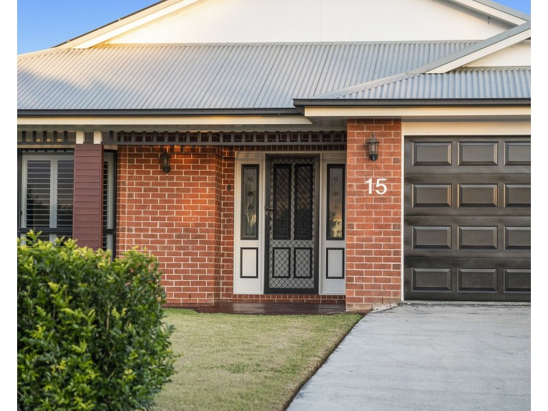 15 Fairview Crescent, Highfields QLD 4352