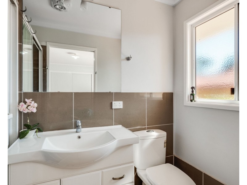 14 Doncaster Street, Newtown QLD 4350