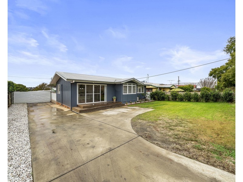 322 West Street, Kearneys Spring QLD 4350