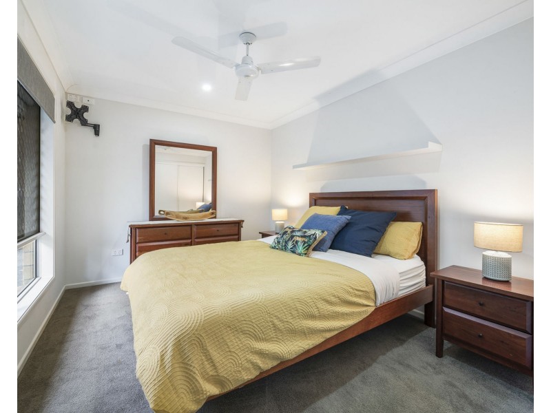 16 Mary Drive, Murphys Creek QLD 4352