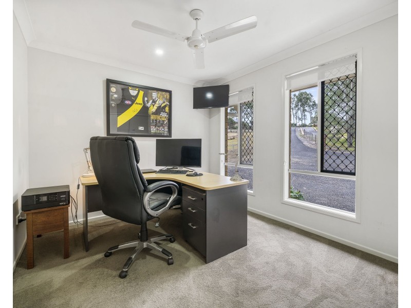 16 Mary Drive, Murphys Creek QLD 4352