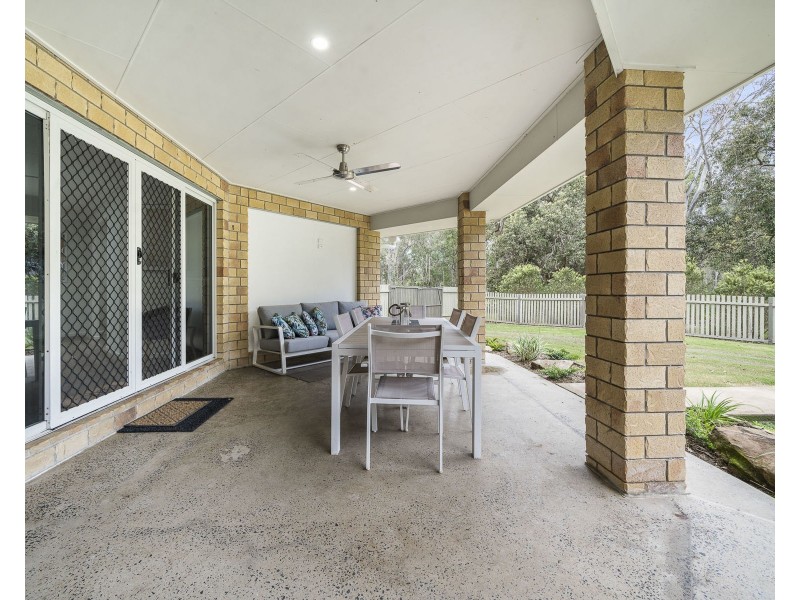 16 Mary Drive, Murphys Creek QLD 4352