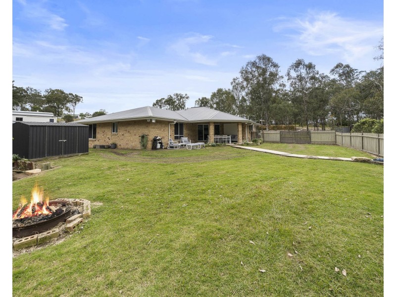 16 Mary Drive, Murphys Creek QLD 4352