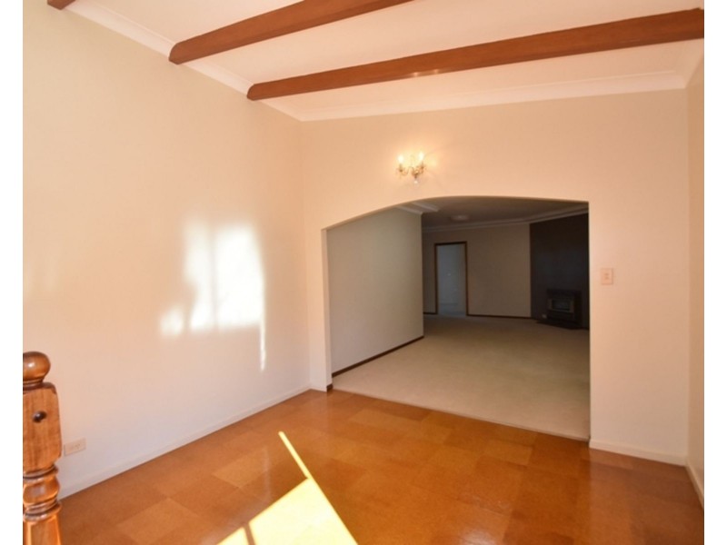 15 Ipswich Street, East Toowoomba QLD 4350
