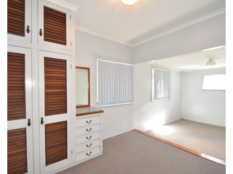 15 Ipswich Street, East Toowoomba QLD 4350