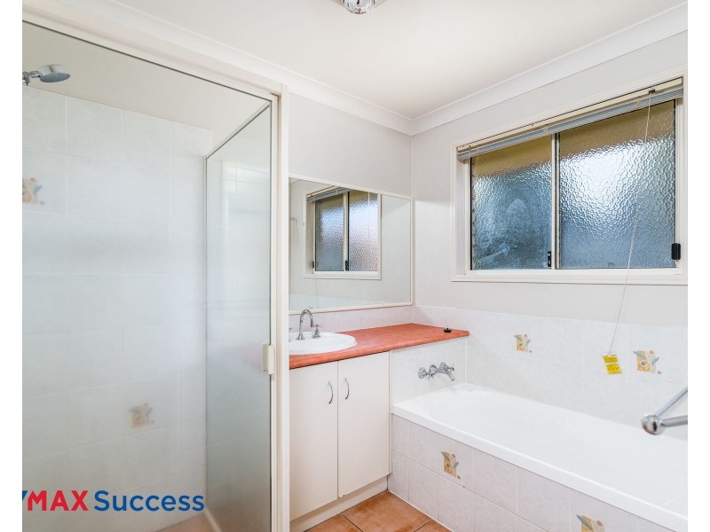 6 Mason Court, Kearneys Spring QLD 4350