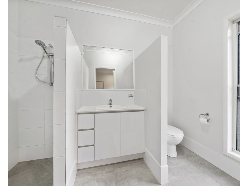 51 Southern Cross Drive, Kingsthorpe QLD 4400