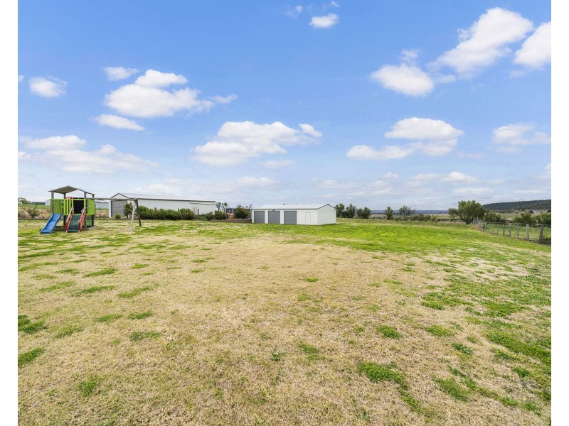 51 Southern Cross Drive, Kingsthorpe QLD 4400