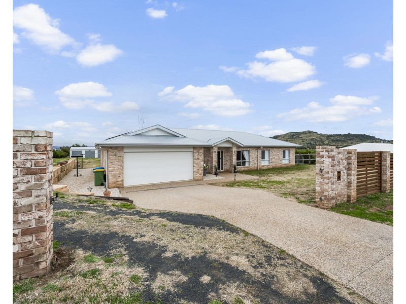 51 Southern Cross Drive, Kingsthorpe QLD 4400