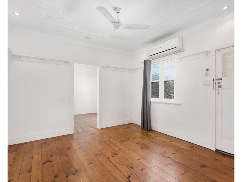 249 West Street, Harristown QLD 4350