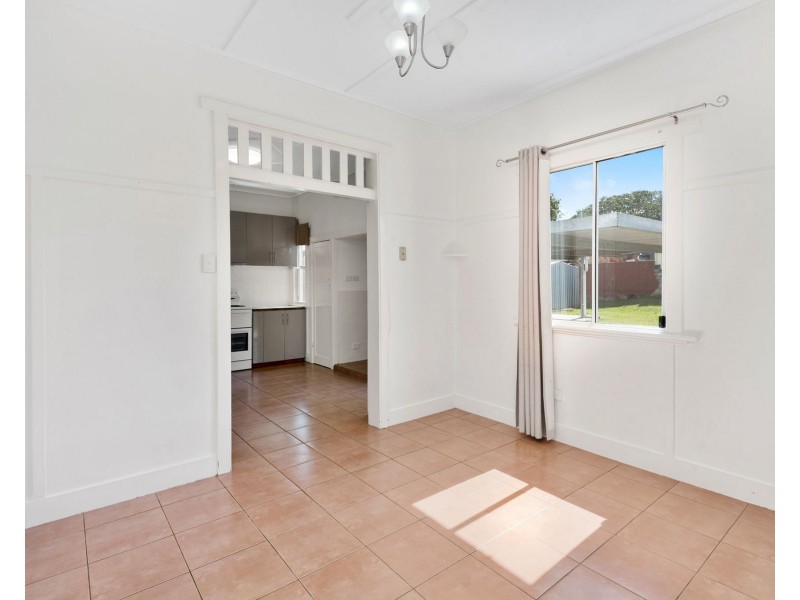 249 West Street, Harristown QLD 4350