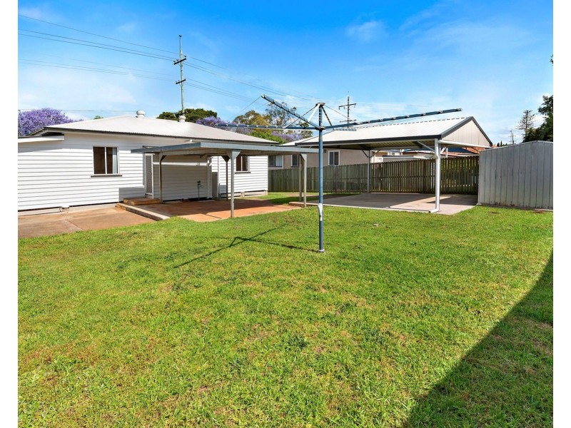 249 West Street, Harristown QLD 4350