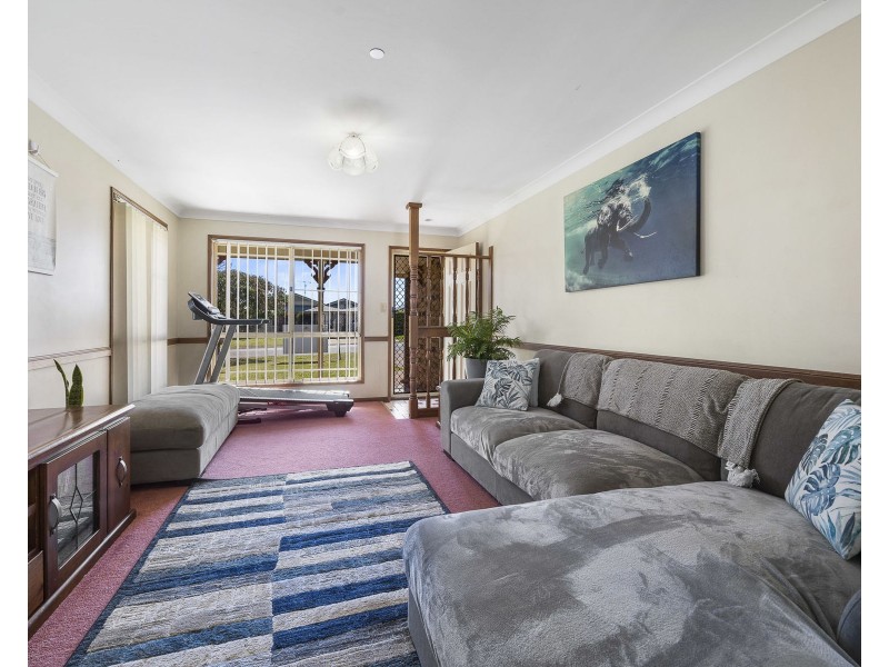8 Alroe Court, Kearneys Spring QLD 4350