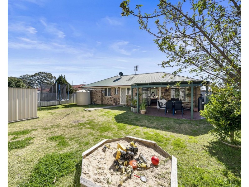 8 Alroe Court, Kearneys Spring QLD 4350