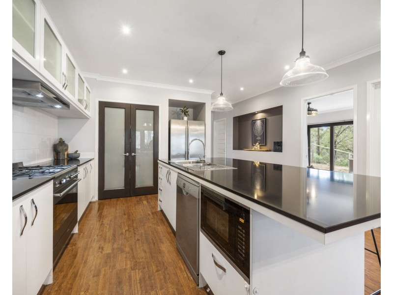 11 Jack Court, Murphys Creek QLD 4352