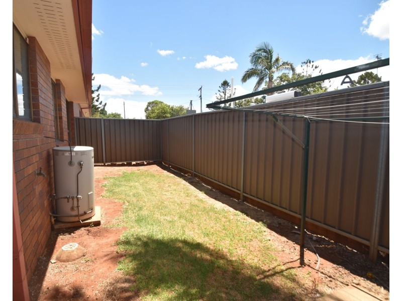 2/348 Bridge Street, Wilsonton QLD 4350