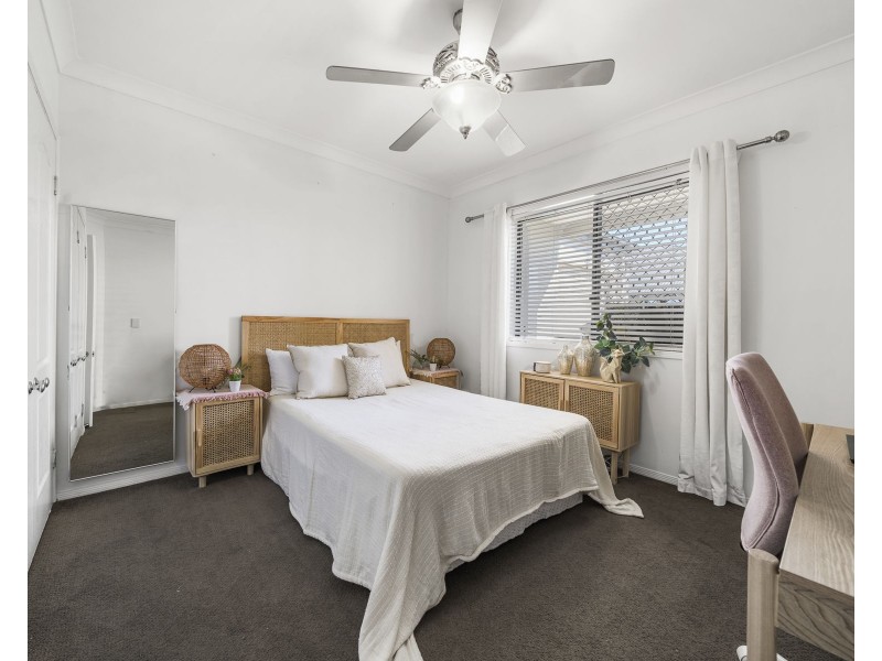 12 Tennyson Court, Westbrook QLD 4350