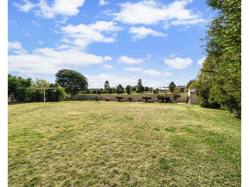 12 Tennyson Court, Westbrook QLD 4350