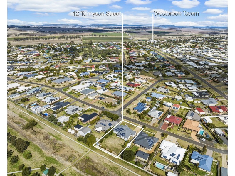 12 Tennyson Court, Westbrook QLD 4350