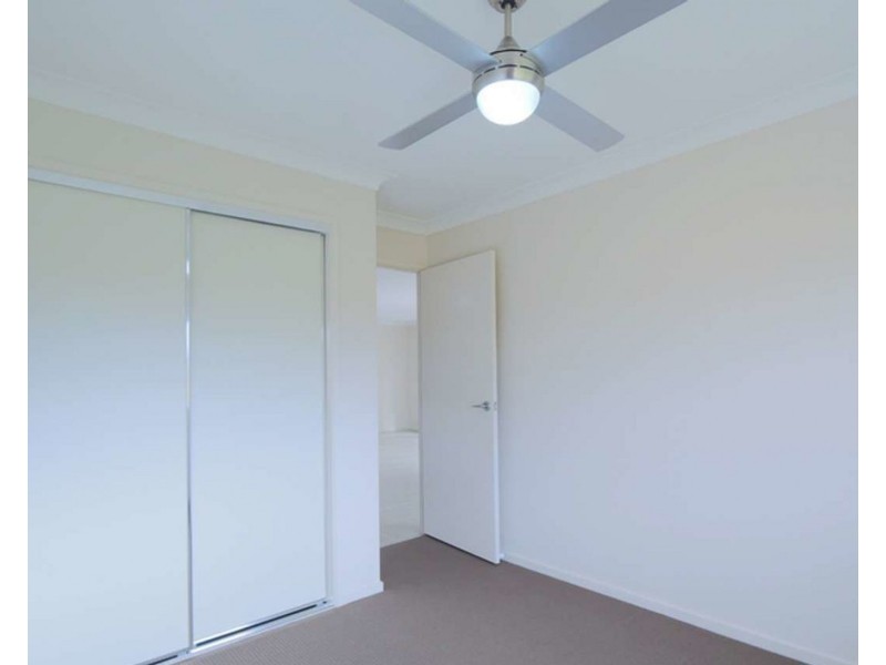 2/2 Grace View Street, Darling Heights QLD 4350