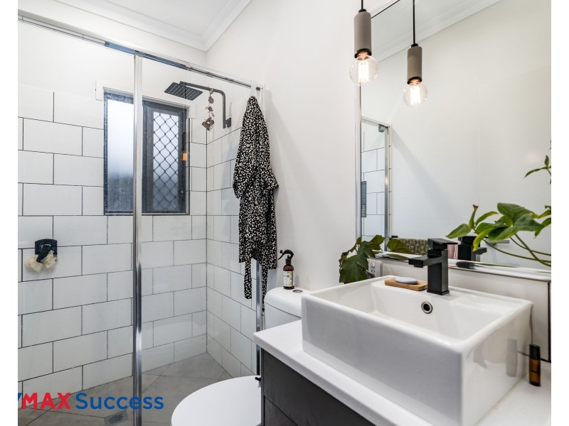 4/52 Crown Street, Rangeville QLD 4350