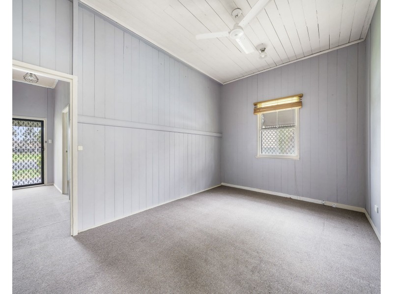 150 Kent Street, Oakey QLD 4401