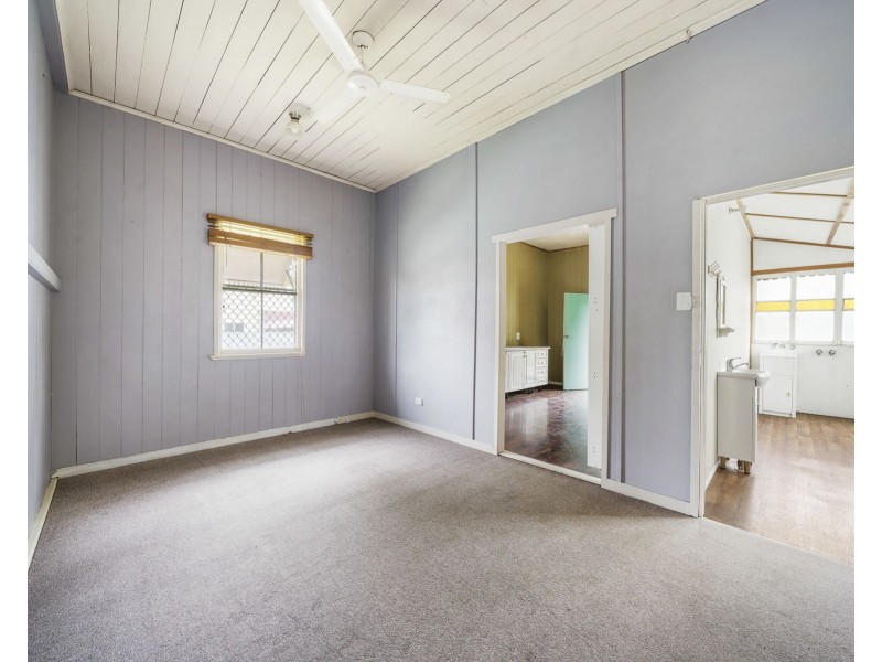 150 Kent Street, Oakey QLD 4401