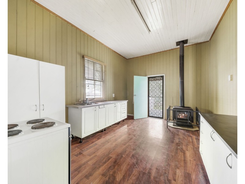 150 Kent Street, Oakey QLD 4401