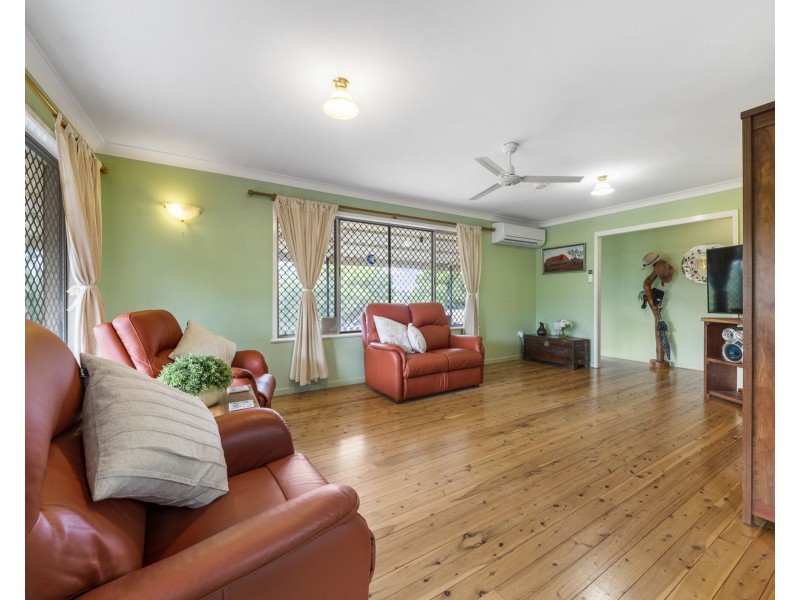 30 Toowoomba Road, Oakey QLD 4401