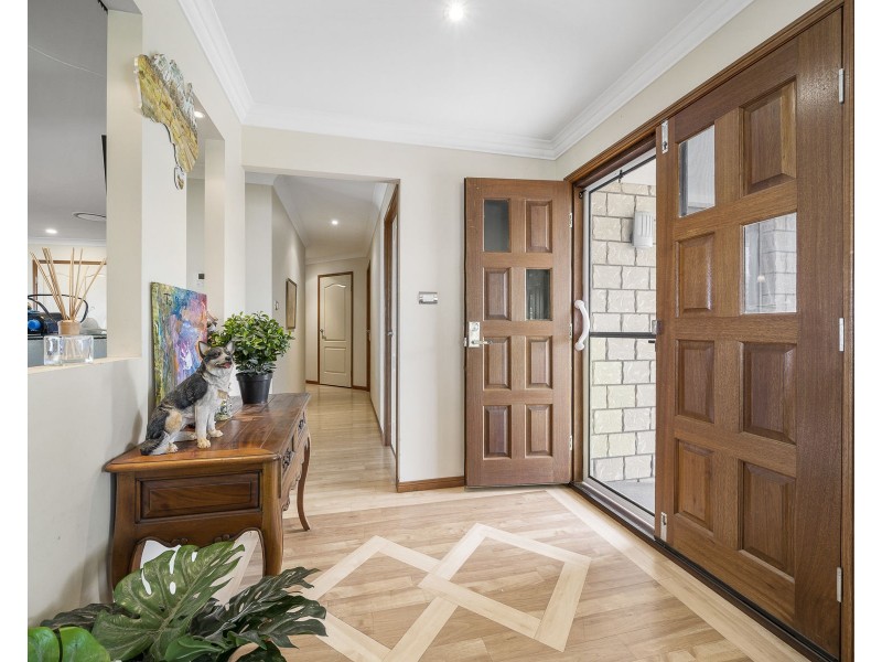 9 Jacaranda Court, Westbrook QLD 4350