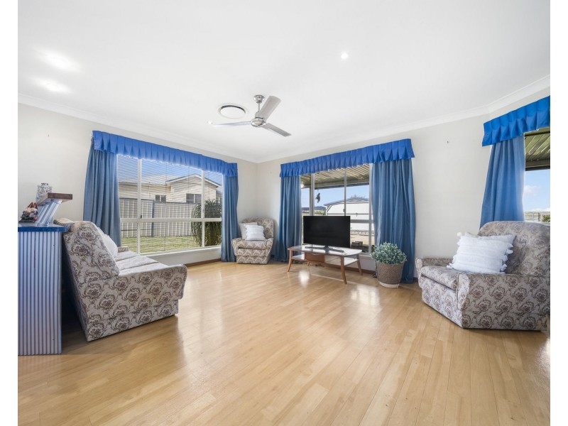 9 Jacaranda Court, Westbrook QLD 4350