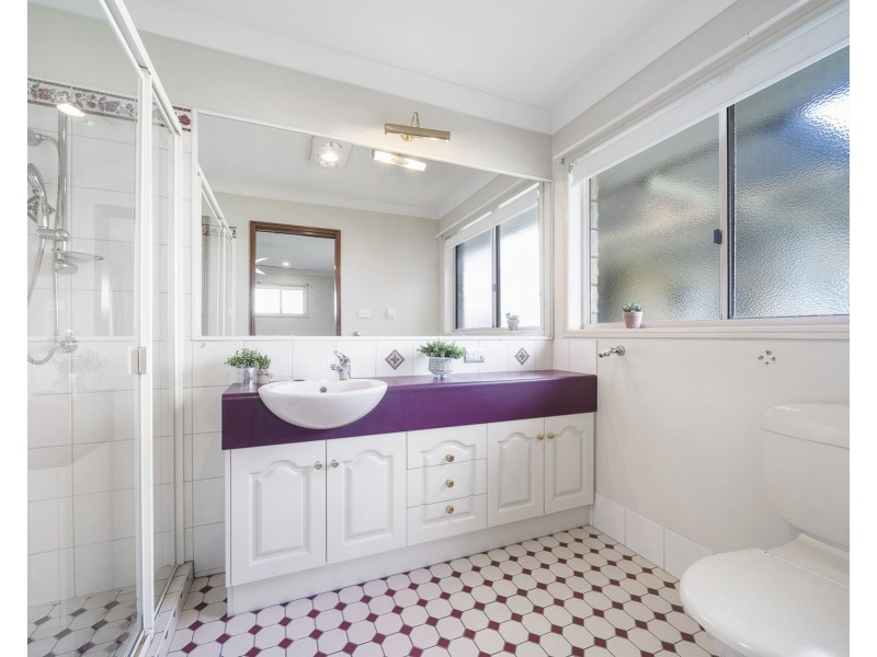 9 Jacaranda Court, Westbrook QLD 4350