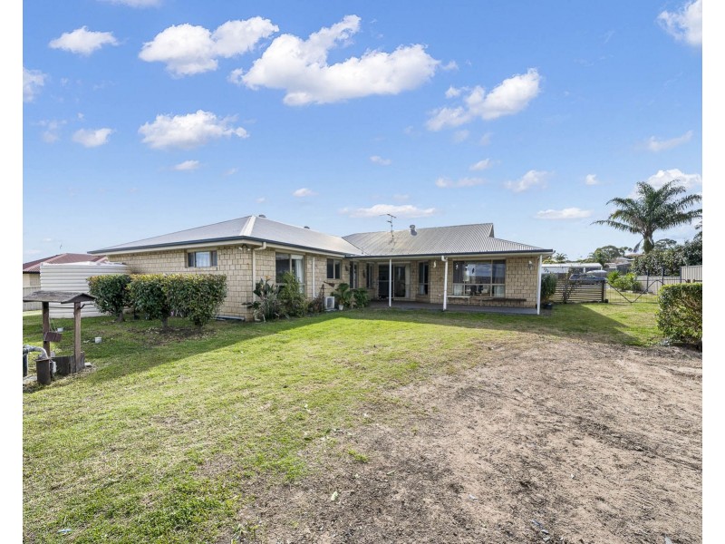 9 Jacaranda Court, Westbrook QLD 4350