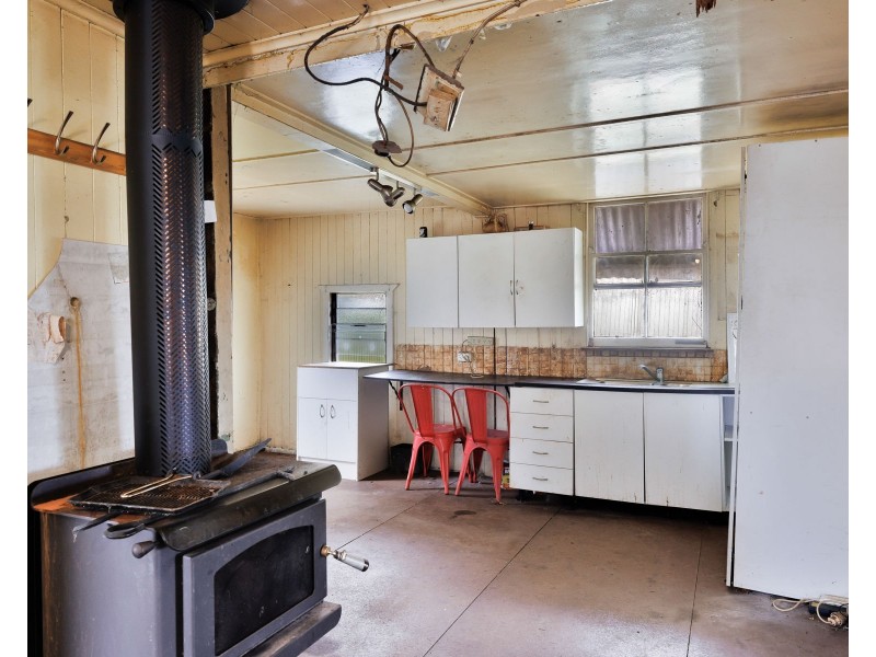 34 Christmas Street, North Toowoomba QLD 4350