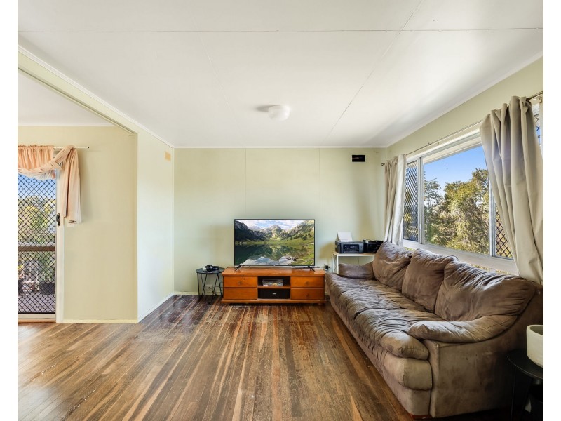 7 Shaw Court, Harristown QLD 4350