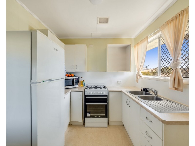 7 Shaw Court, Harristown QLD 4350
